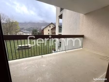studio 1 pièce 24 m²