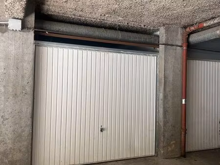 garage fermé à vendre – eybens