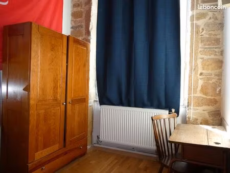 charmant appartement rénové au cœur de la croix-rousse