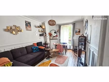 bel appartement 2 pièces métro ménilmontant
