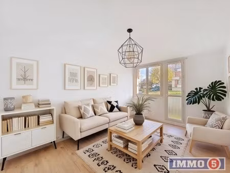 appartement - 74.75 m² - 5 pièces