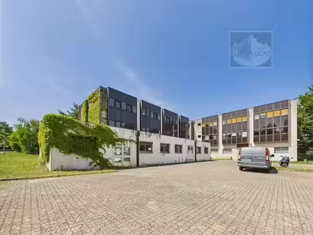 vente locaux professionnels 410.76 m² à verrieres-le-buisson (91370)  740 000 €