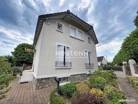 maison 7 pièces 135 m²
