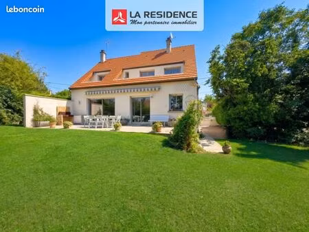 maison 7 pièces 135 m²
