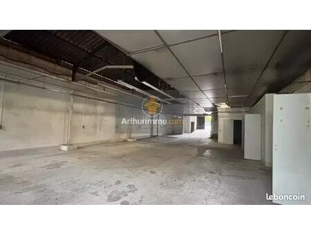 atelier 241 m² sarcelles