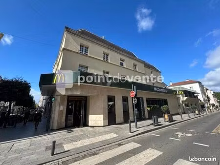 local commercial 130 m²