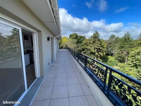 magnifique toit terrasse t4 récent