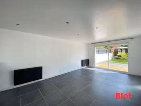 location maison à betton (35830) : à louer / 79m² betton