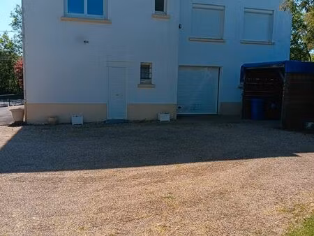 maison nantaise de 94 m2 habitable proche commodités et ligne de bus