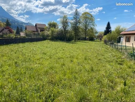 terrain constructible 1119 m2