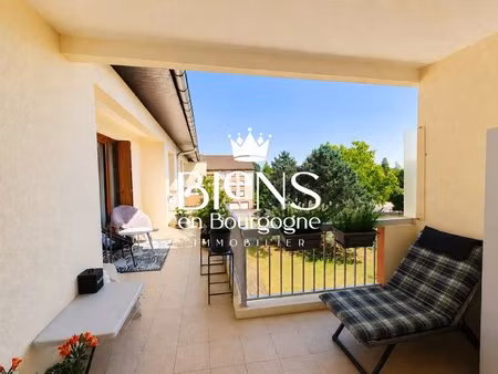 appartement t3 lumineux avec grande terrasse