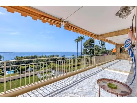 golfe juan - appartement 3 pièces avec vue mer panoramique  garage et cave
