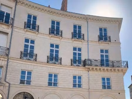 t3 atypique ou bureau - place du sanitat