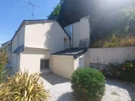 vente maison à segre (49500) : à vendre / 81m² segre