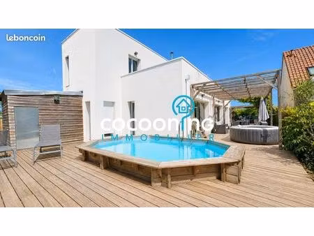 maison 6 pièces 153 m²