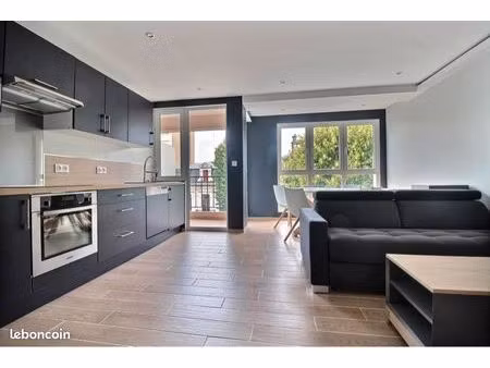 superbe t2 meublé avec balcon