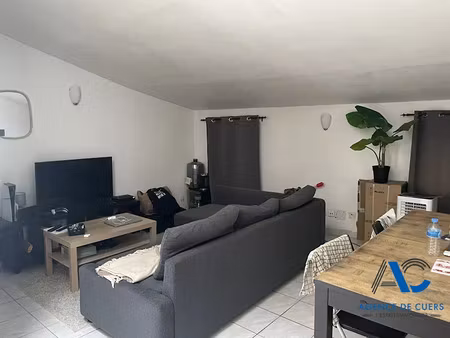 location appartement 2 pièces 41.59 m² à cuers (83390)  555 €