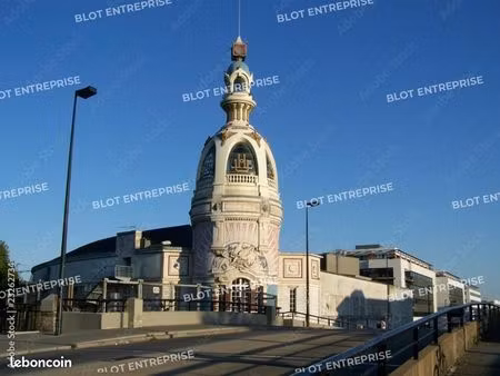 bureaux 111 m²