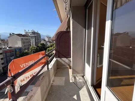 appartement 3 pièces 68 m²