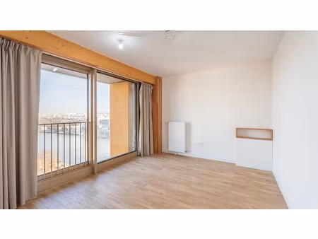 location appartement 2 pièces 45.6 m² à paris 13ème (75013)  1 270 €