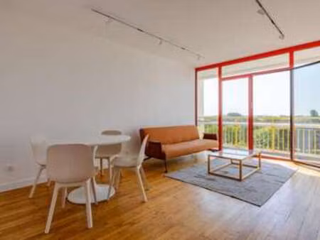 location appartement 2 pièces meublé à nantes île de nantes (44000) : à louer 2 pièces meu