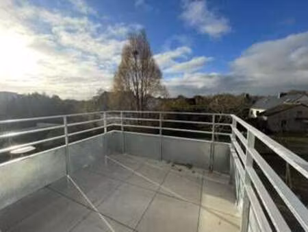 location appartement 3 pièces à saint-herblain bourg-solvardière-pelousière (44800) : à lo