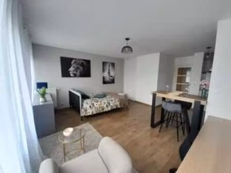 location appartement t1 meublé à rennes (35000) : à louer t1 meublé / 33m² rennes