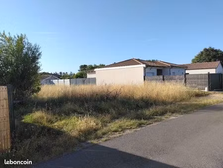 terrain 550 m² margaux