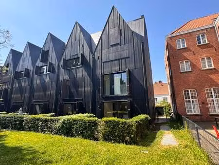 stapelwoning met garage te brugge