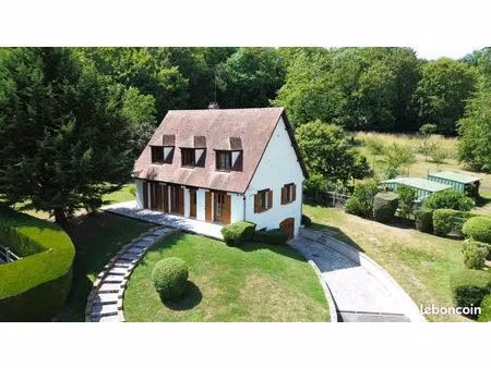 propriété 5 pièces 132 m²