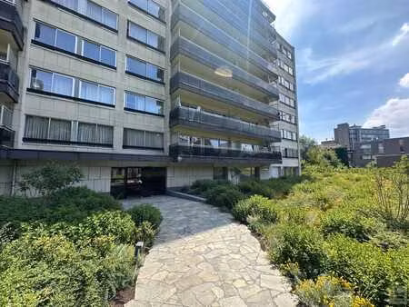 instapklaar appartement met terras!