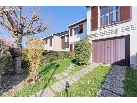 maison 6 pièces 131 m²