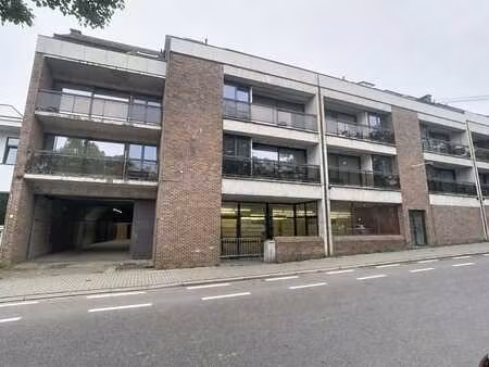grand commerce avec entrepôt à aarschot