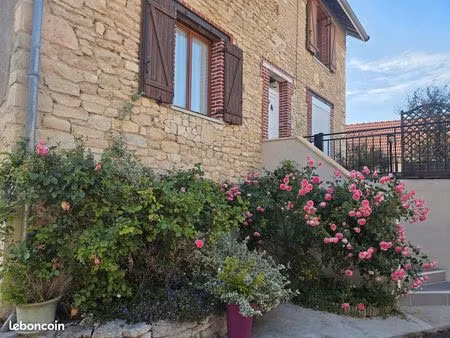 maison en pierre 90m2