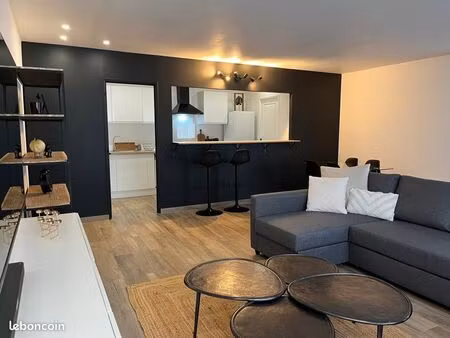 appartement meublé & équipé. calme & lumineux. 1 chambre. résidence sécurisée. parking & j