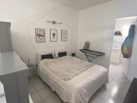 studio 1 pièce 25 m²