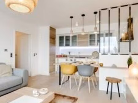 joli appartement t3 meublé