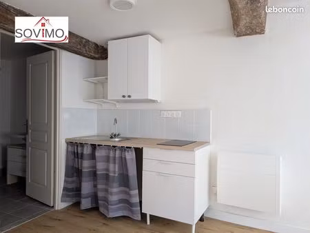 studio 1 pièce 27 m²