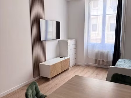 studio meublé