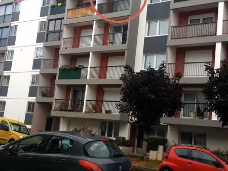 brest centre – t1 bis meublé rénové avec balcon et parking