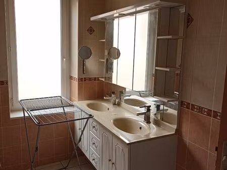 appartement 65 m2 deux chambres
