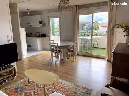 joli 2 pièces avec terrasse