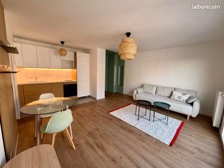 t2 meublé neuf 47 m² + balcon & terrasse – 1ère mise en location – métro l4 à 5 min