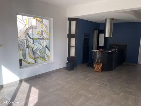 à louer – loft de plain-pied – landerneau centre