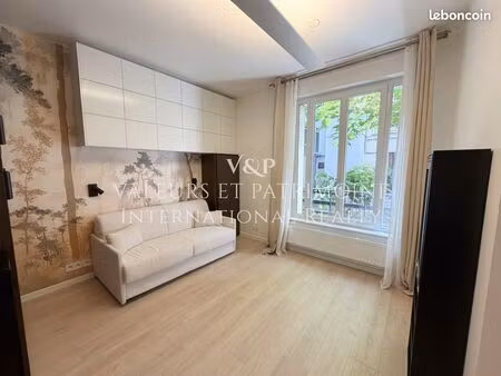 appartement meublé de standing – 17 07 m² – avenue hoche – paris 8