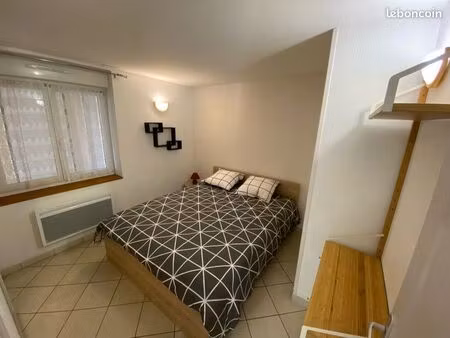 t2 bis de 37 m2 à pau