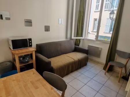 studio meublé toulon proche de la gare et de l'arsenal - disponible à partir du 1er août 2