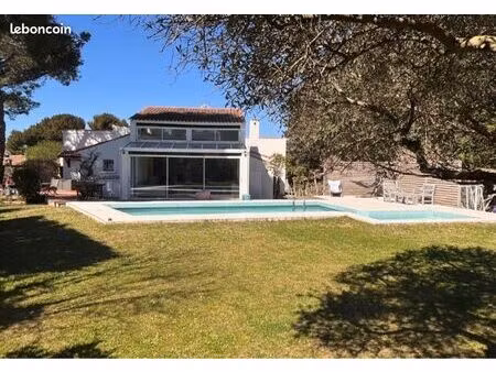 location villa de plain-pied