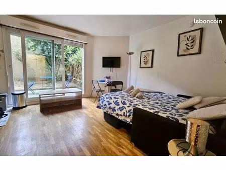 studio 1 pièce 23 m²