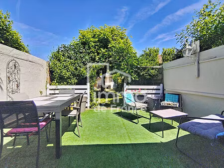maison de village t3 de 105 m² avec jardin à saint-maurice-de-gourdans